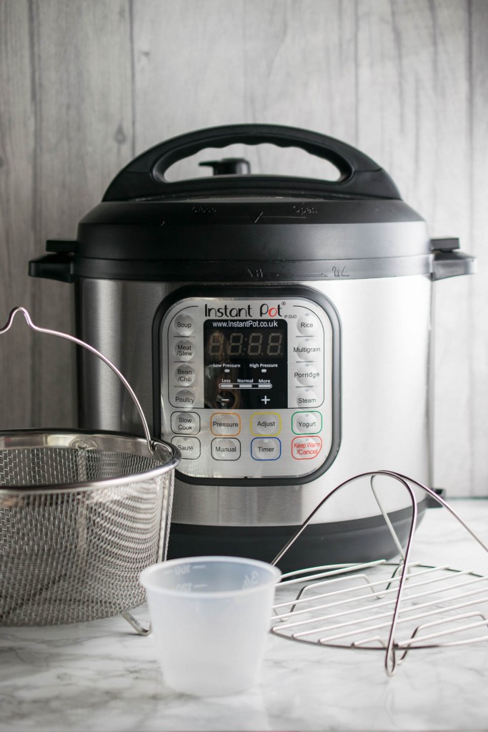 Instant Pot and it's accessories