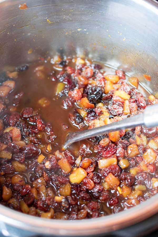 Simmer on Sauté mode to thicken all those glorious juices in your Amaretto mincemeat